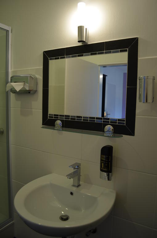 Wolfschlucht Hotel Rodgau Bilik gambar